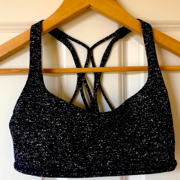 lululemon athletica Other - Lululemon sports bra size 6